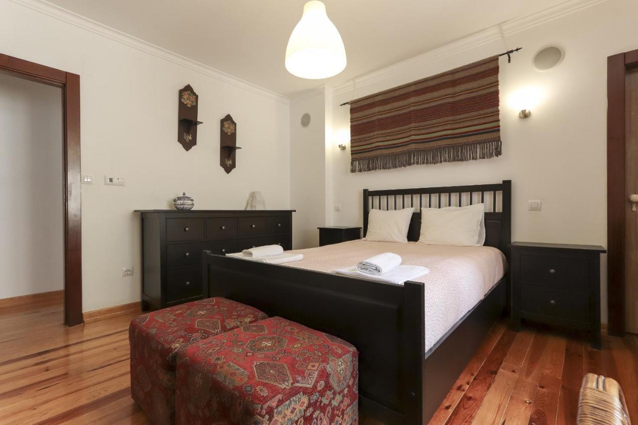 Grand Parliament Duplex By Homing Apartment Lissabon